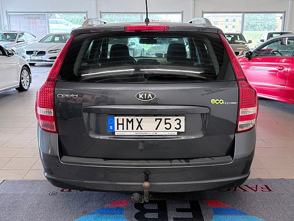 Kia Ceed 16 of 16
