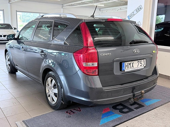Kia Ceed 14 of 16