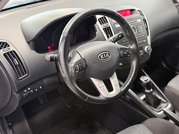 Kia Ceed 8 of 16