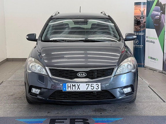 Kia Ceed 3 of 16