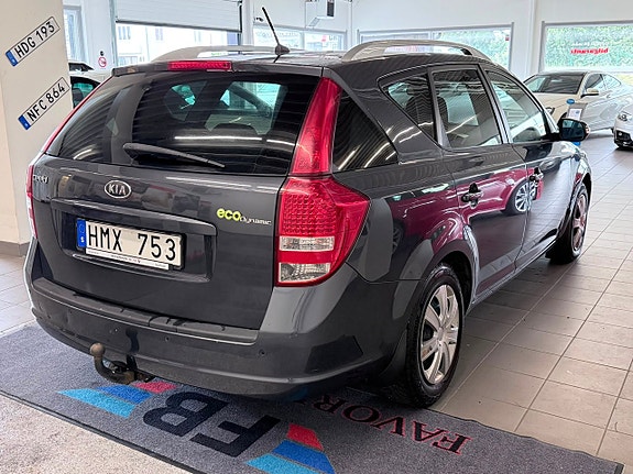 Kia Ceed 15 of 16