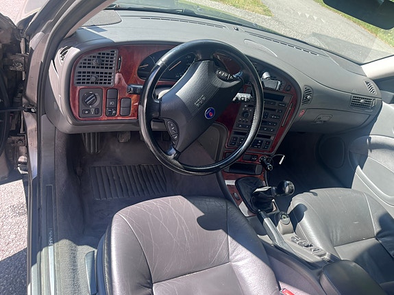 Saab 9-5 6 of 6