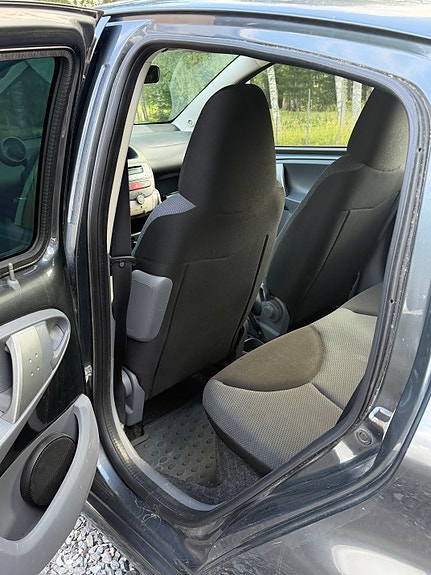 Toyota Aygo 7 of 8