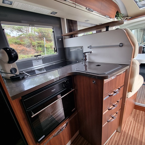 Adria 600 Coral 11 of 23