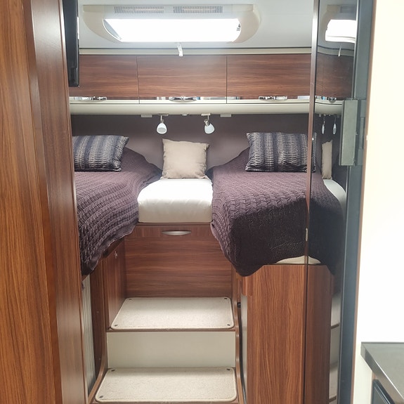 Adria 600 Coral 18 of 23