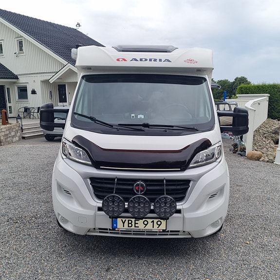 Adria 600 Coral 2 of 23