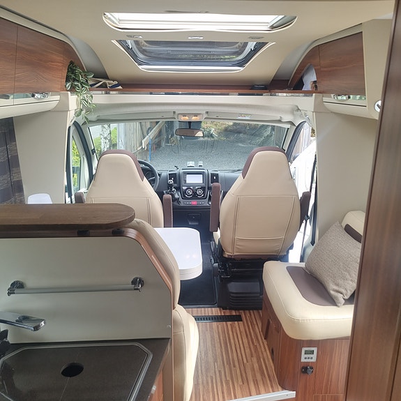 Adria 600 Coral 8 of 23