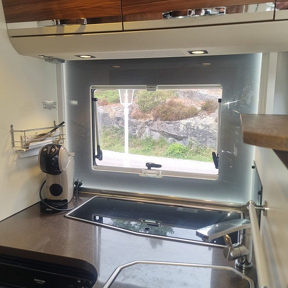 Adria 600 Coral 17 of 23