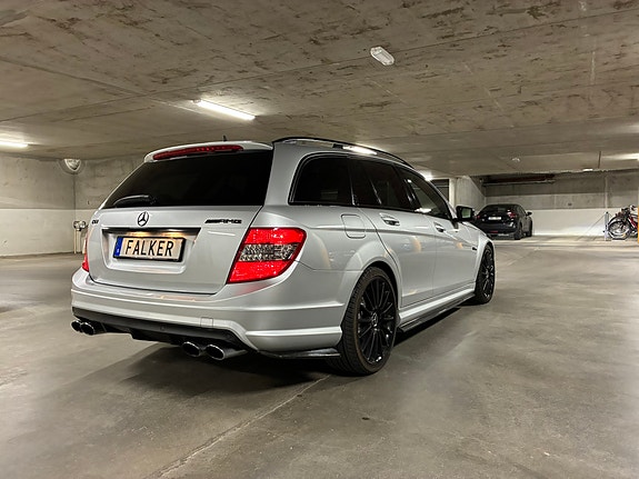 Mercedes-Benz C63 5 of 10