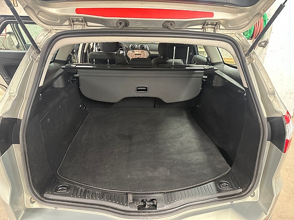 Ford Mondeo 8 of 10