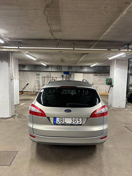 Ford Mondeo 2 of 10