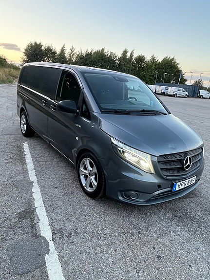 Mercedes-Benz Vito 114 2 of 7
