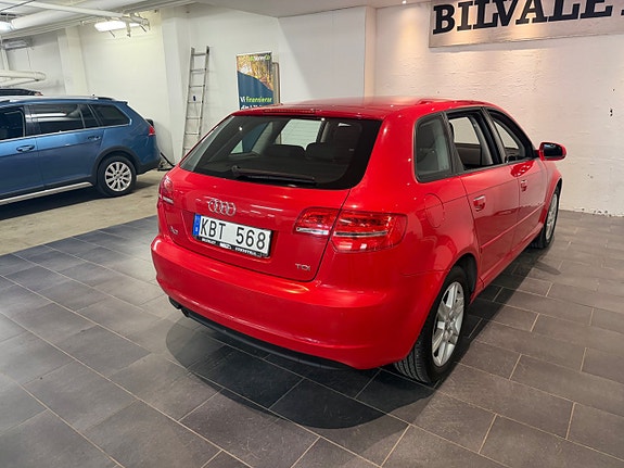 Audi A3 4 of 19