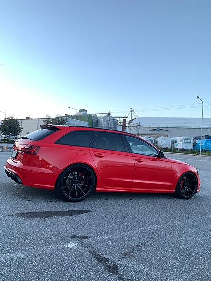 Audi RS6 2 of 4