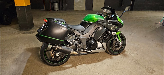 Kawasaki Ninja Z1000SX 7 of 7