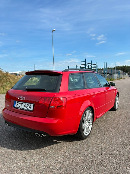 Audi S4 3 of 4