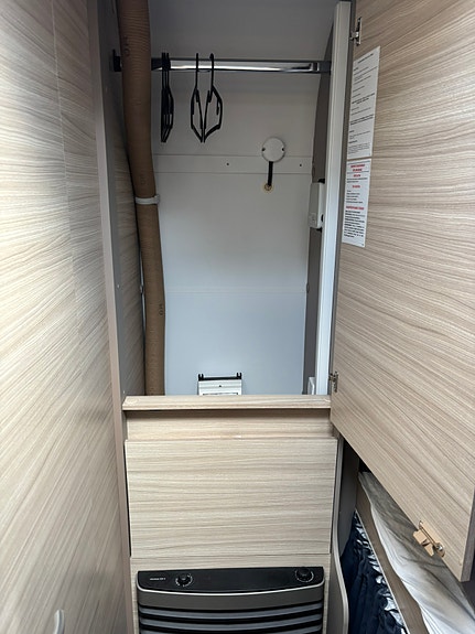 Adria 552pk 11 of 15