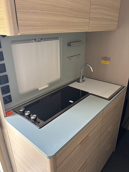 Adria 552pk 6 of 15