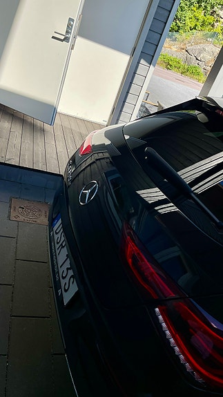 Mercedes-Benz CLA250 e 6 of 8