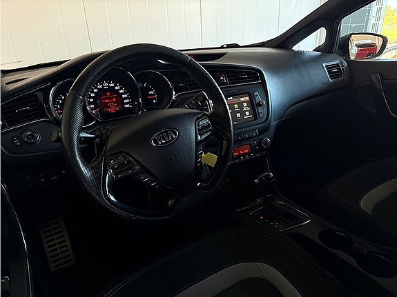 Kia Ceed 18 of 23