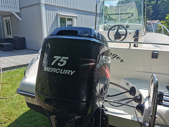 Challenger 550 4 of 4