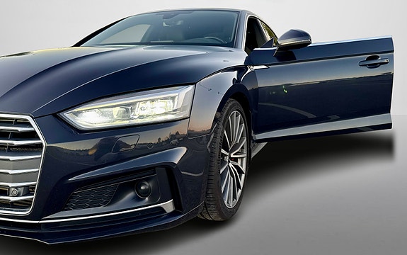 Audi A5 2 of 5