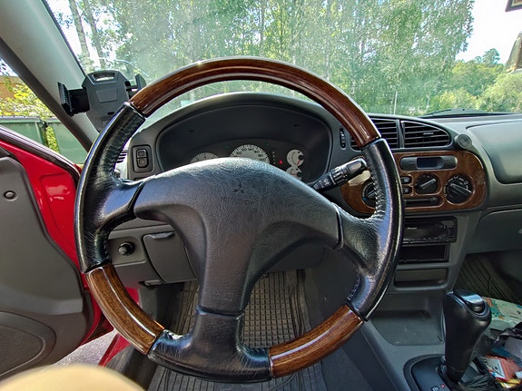Mitsubishi Colt 13 of 16