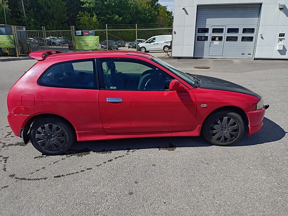 Mitsubishi Colt 11 of 16