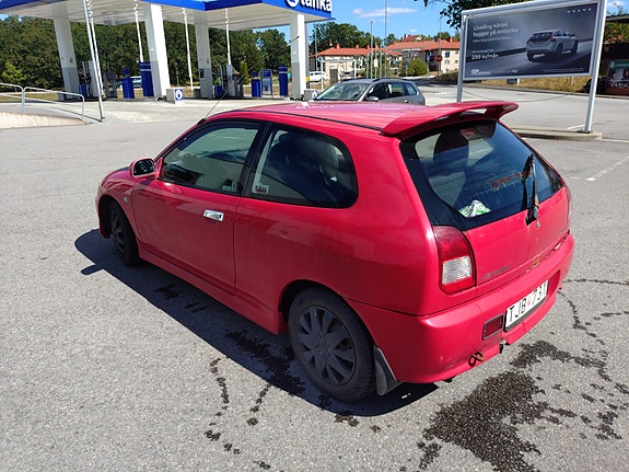 Mitsubishi Colt 6 of 16