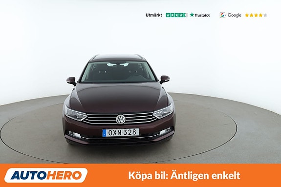 Volkswagen Passat 9 of 25