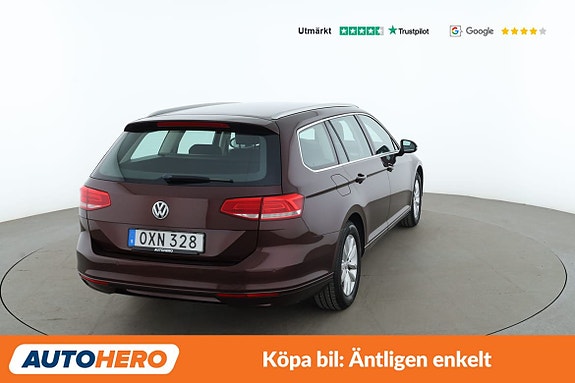 Volkswagen Passat 6 of 25