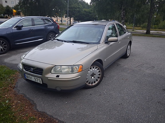 Volvo S60 5 of 6