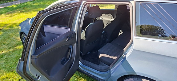 Volkswagen Passat 6 of 10