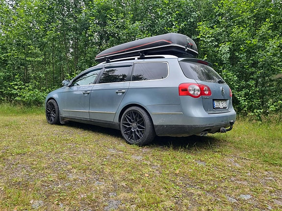 Volkswagen Passat 8 of 16