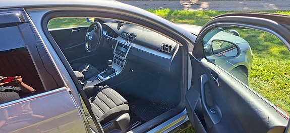 Volkswagen Passat 8 of 10