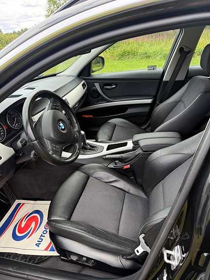 BMW 330d 6 of 7