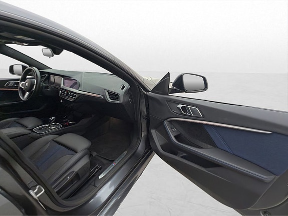 BMW 218 25 of 30