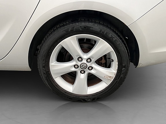 Opel Astra 26 of 28