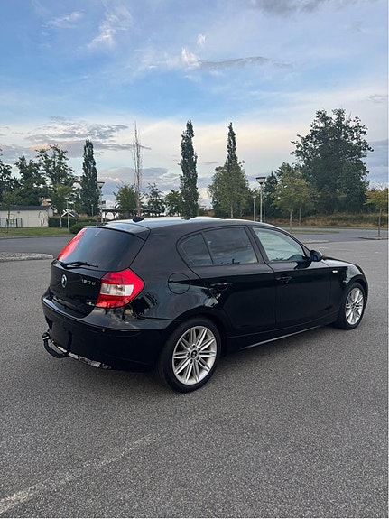 BMW 120d 3 of 5