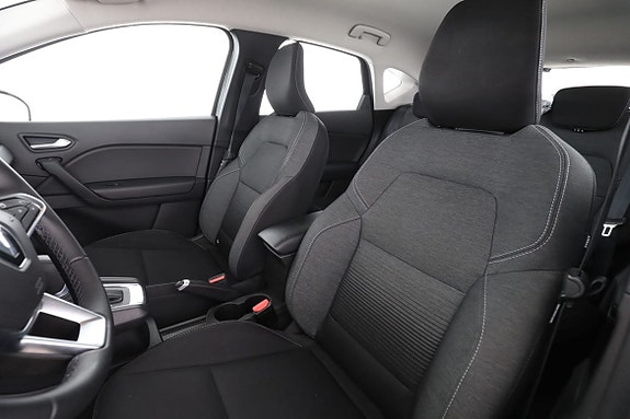 Renault Captur 11 of 28