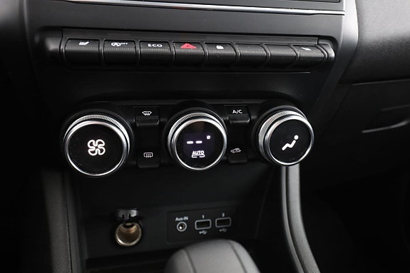 Renault Captur 24 of 28