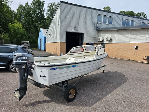 Crescent 465 med Yamaha 25hk motor 4 of 8