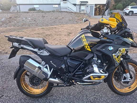 BMW BMW 1250 GS 40 years Edition 2022 Option 719 Preformance paket 8 of 12