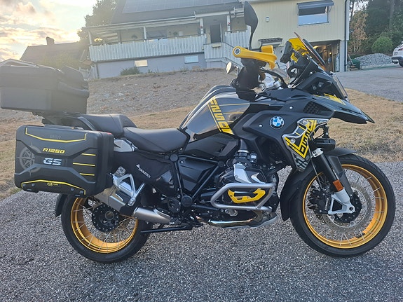 BMW BMW 1250 GS 40 years Edition 2022 Option 719 Preformance paket 2 of 12