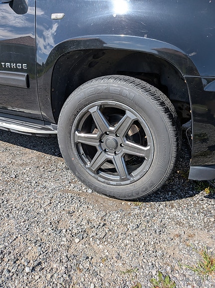 Chevrolet Tahoe 7 of 9