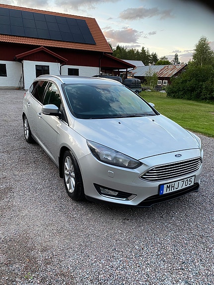 Ford Focus 3 of 5