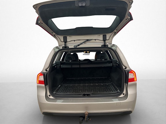 Volvo V70 9 of 26