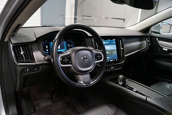 Volvo V90 8 of 14