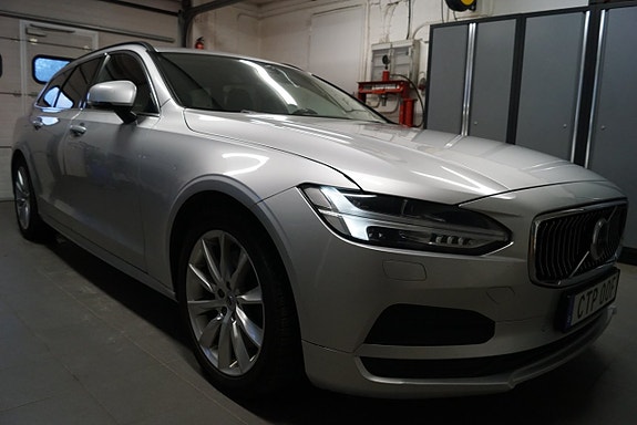 Volvo V90 2 of 14