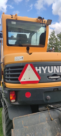 Hyundai Robex 55W-9A 3 of 20